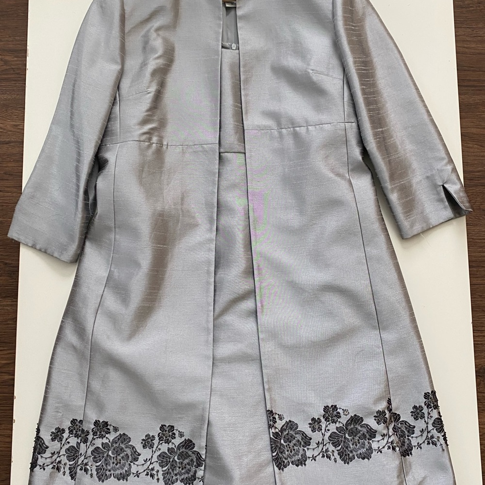 Jessica Howard Suit